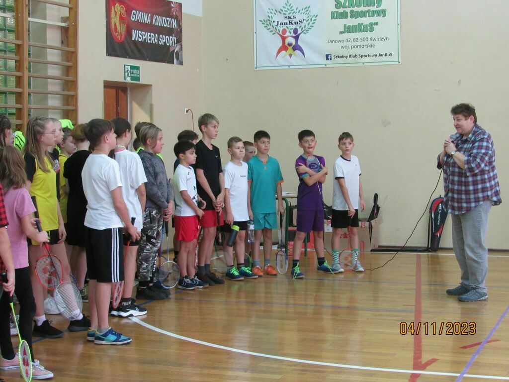 zdjęcia przedstawiające uczestników Grand Prix w Badmintonie w Janowie dnia 04.11.2023 r.