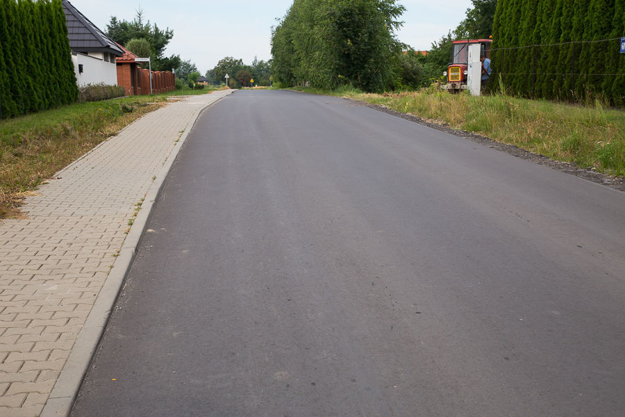Na zdjęciu ul. Akacjowa w Jakubowicach Konińskich