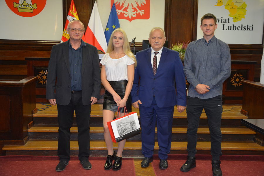 Zdjęcie grupowe.