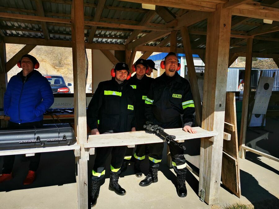 strażacy OSP podczas szkolenia