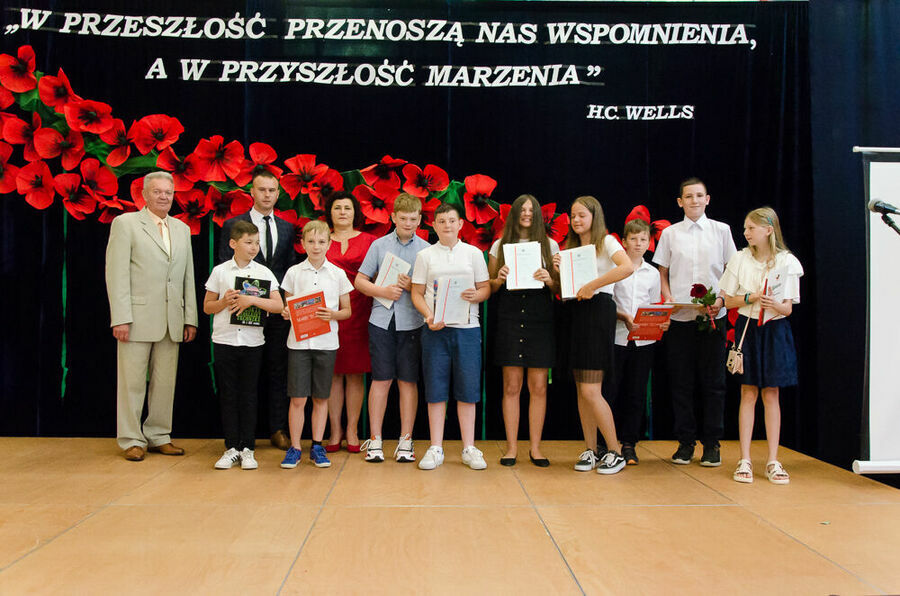 Zdjęcie grupowe nagrodzonych