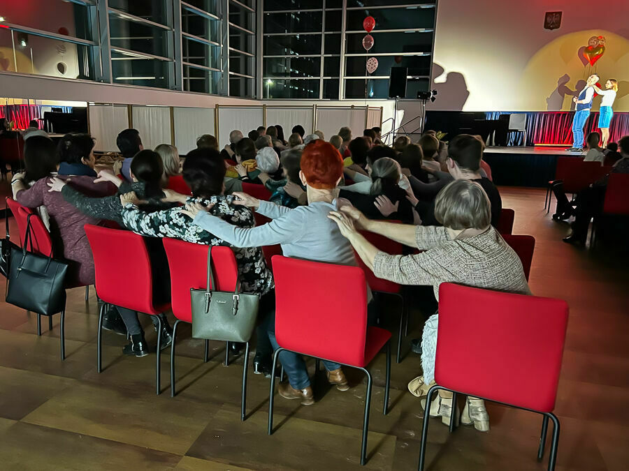 Sala podczas kabaretu 