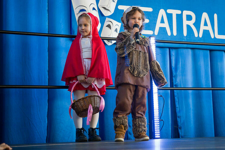 Dzieci na scenie