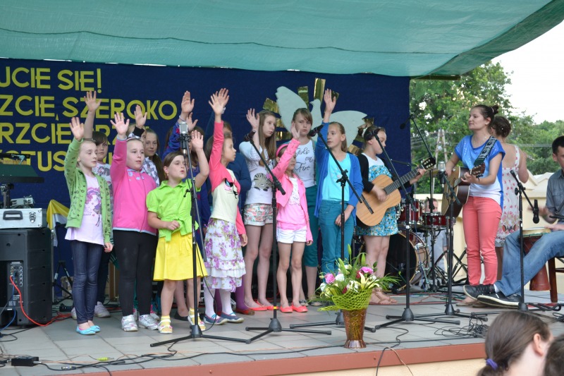 
                                                       sacro song 2013
                                                