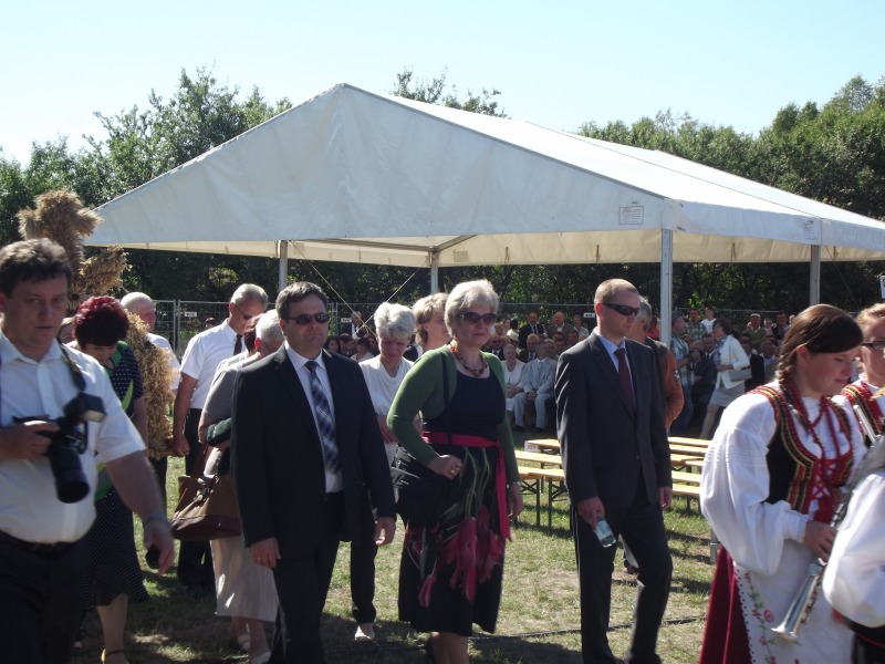 
                                                       Dożynki Powiatowe - Abramów 2013
                                                