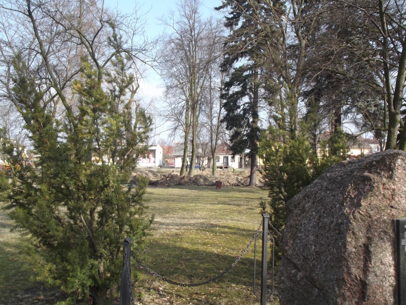 
                                                       Prace w parku
                                                