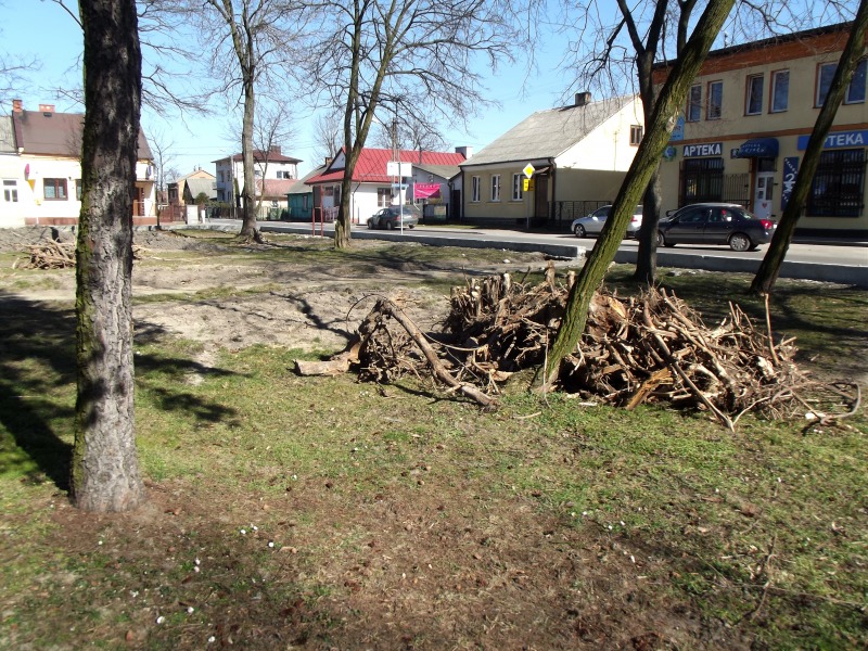 
                                                       Prace w parku
                                                