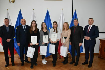 Uczennice I LO w Krasnymstawie finalistkami międzynarodowego konkursu 
