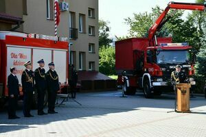Przekazanie pojazdów ratowniczo-gaśniczych i zestawów hydraulicznych