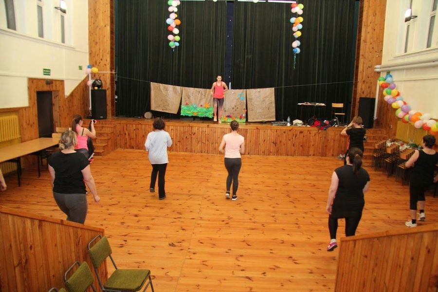 
                                                       Zajęcia muzyczno-ruchowe
                                                