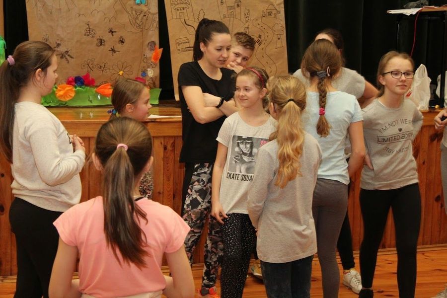 
                                                       Zajęcia taneczne dla młodzieży (gr. starsza) w Domu Kultury w Markuszowie
                                                