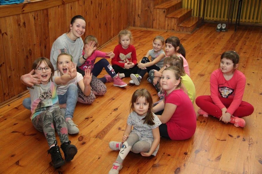 
                                                       Zajęcia taneczno-ruchowe dla najmłodszych w Domu Kultury w Markuszowie
                                                