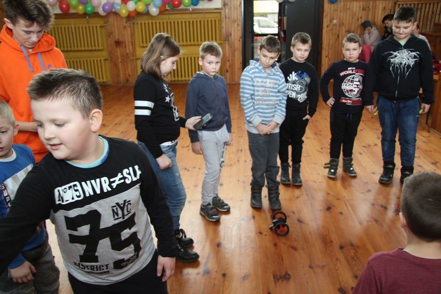 
                                                       Feryjne warsztaty w wykorzystaniem nowoczesnych technologii w Domu Kultury w Markuszowie
                                                