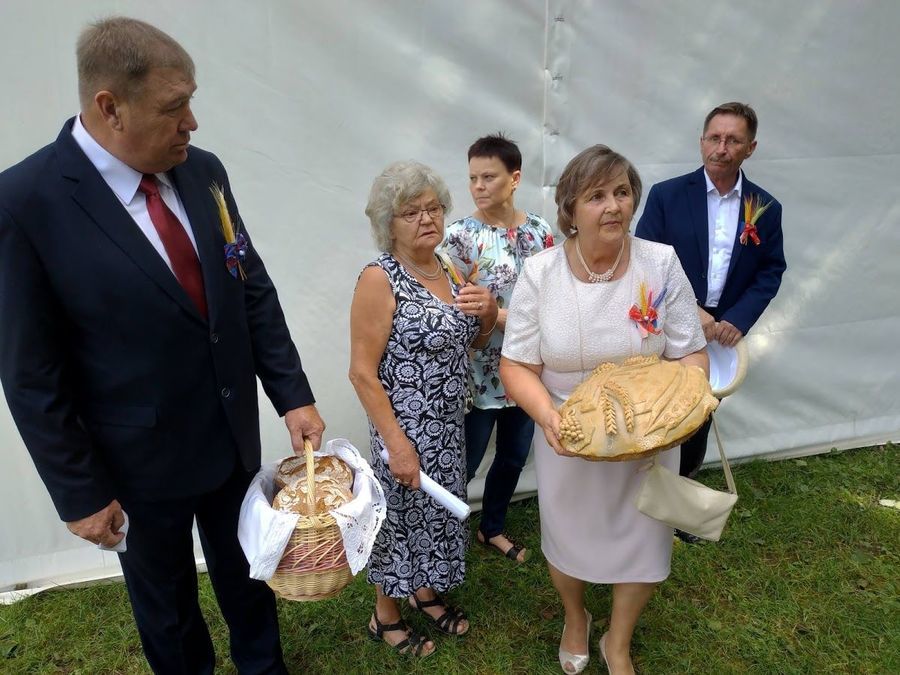 
                                                       Powiatowe Dożynki w Nałęczowie
                                                