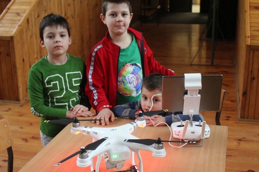 
                                                       Spotkania z nowoczesnymi technologiami - Warsztaty w Domu Kultury
                                                