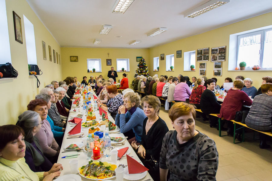 
                                                       Przedświąteczne spotkanie w Klubie Seniora w Niemcach
                                                