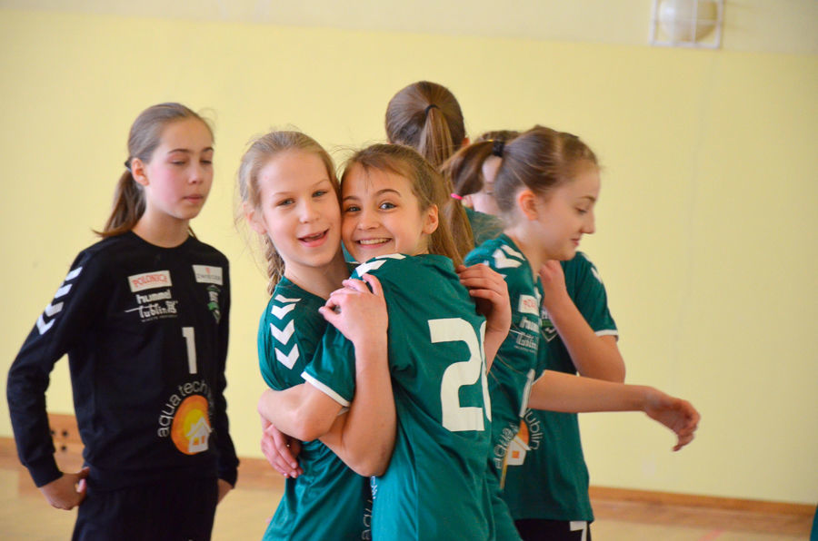 
                                                       IV Turniej Piłki Ręcznej Dziewcząt 
                                                