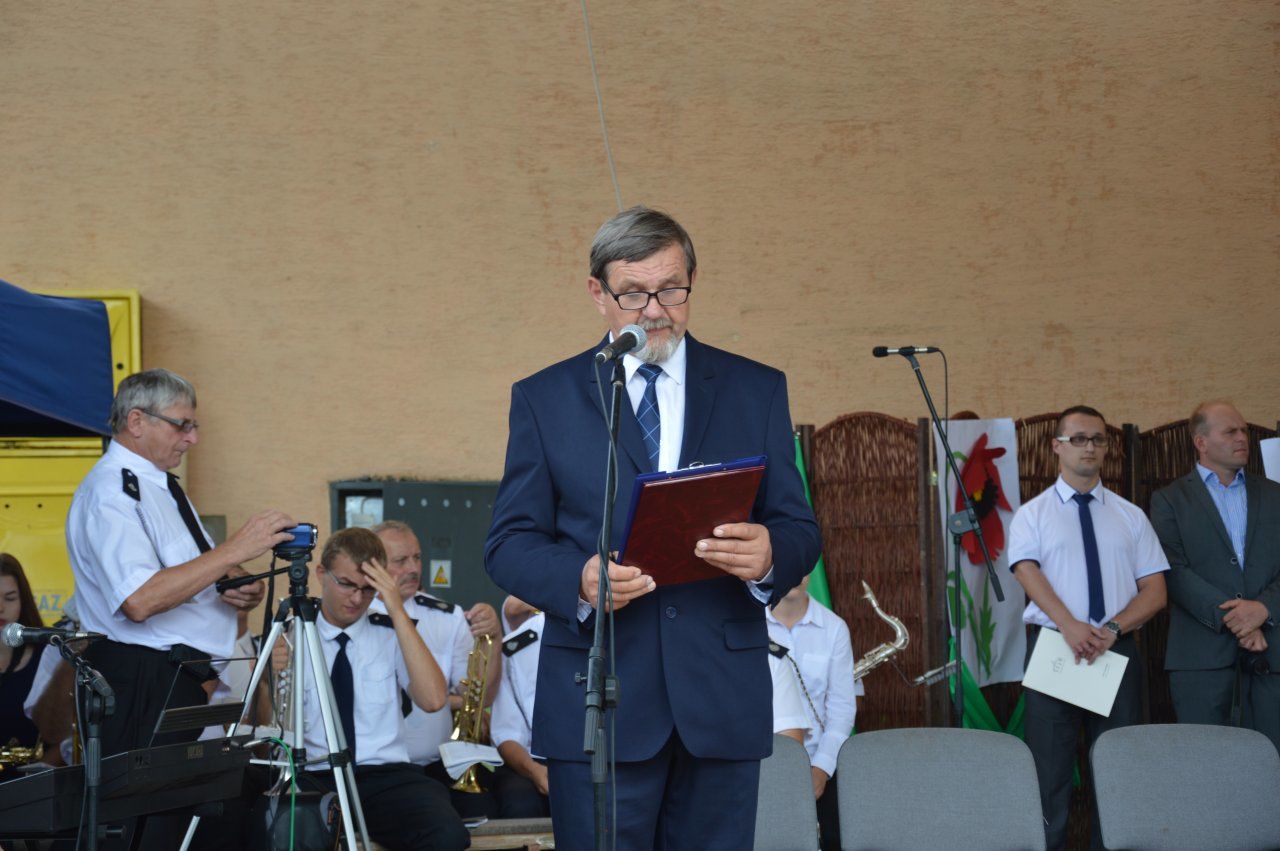 W niedzielnie popołudnie, 14 sierpnia w amfiteatrze w Potoku Górnym odbyły się dożynki gminno-parafialne