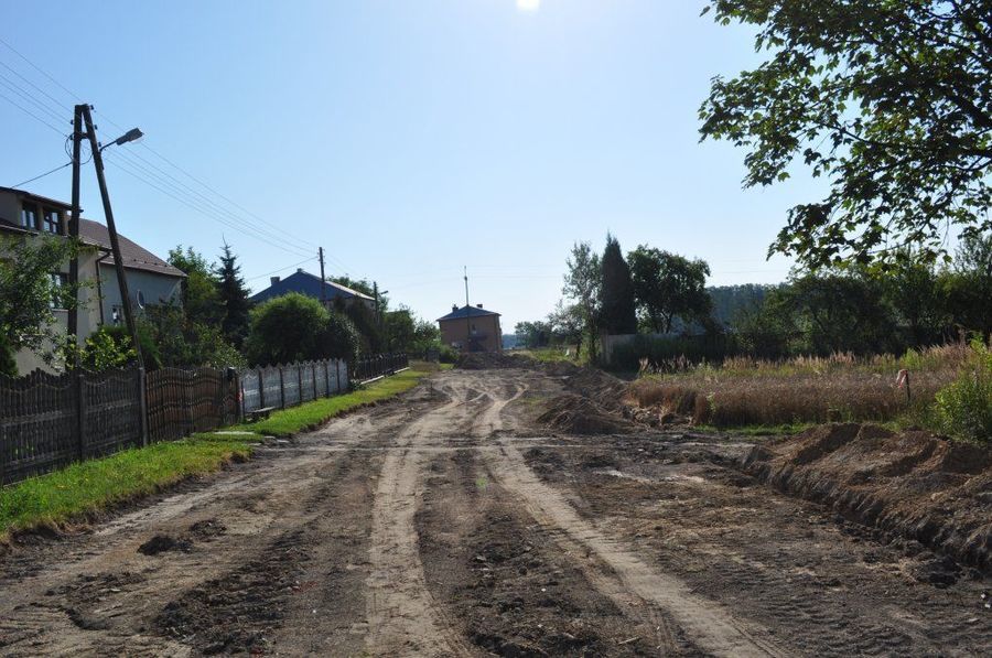 Budowa drogi gminnej w miejscowości Dąbrówka ˝Górka˝