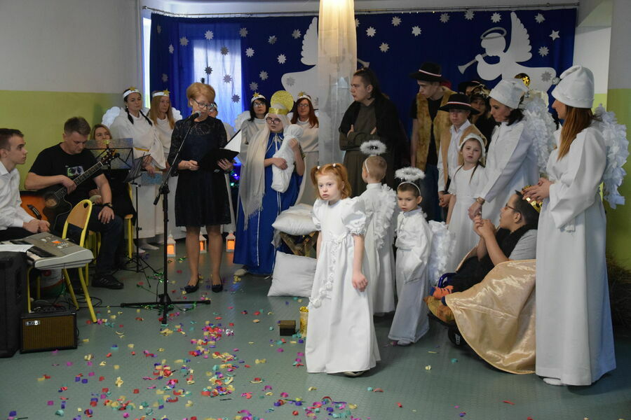 
                                                    Spotkanie noworoczne w Zespole Szkół Specjalnych przy DPS w Matczynie
                                                