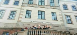 Wycieczka uczniów z Technikum w Zespole Szkół Ponadpodstawowych w Niemcach do Warszawy w ramach przedsięwzięcia