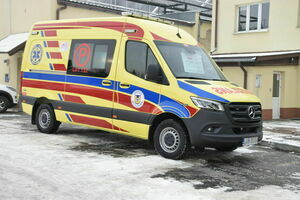 Bychawski szpital otrzymał nowoczesny ambulans