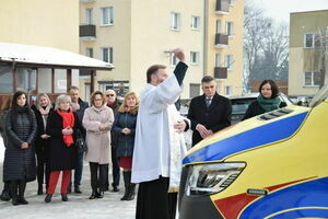 Bychawski szpital otrzymał nowoczesny ambulans