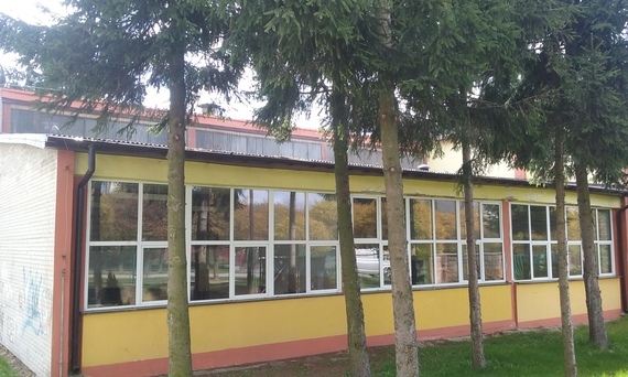 
                                                    Szkoła
                                                