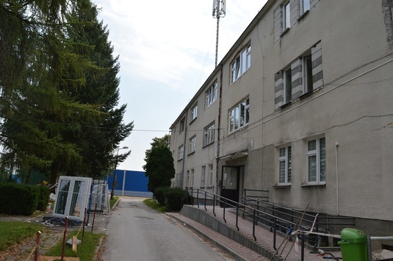 
                                                    Budynek w remoncie
                                                