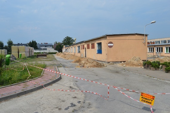 
                                                    Budynek w remoncie
                                                