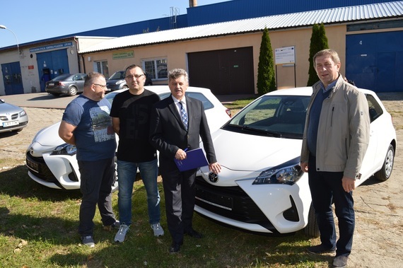 Powiat rycki zakupił cztery samochody osobowe dla ZSZ nr 1 w Rykach