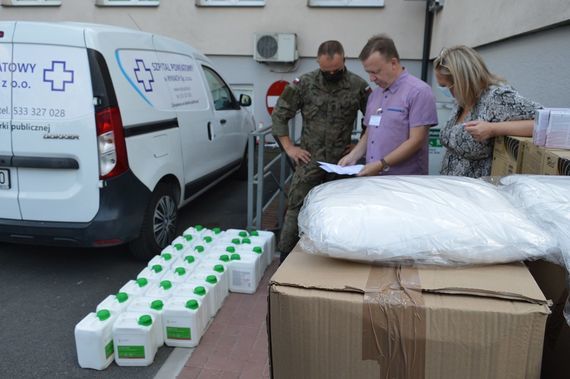 
                                                    Nowa dostawa środków dezynfekujących oraz środków ochrony osobistej - 3 osoby
                                                