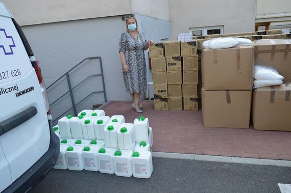 
                                                    Nowa dostawa środków dezynfekujących oraz środków ochrony osobistej - 1 osoba
                                                