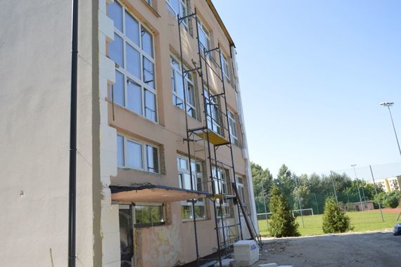 
                                                    Budynek w remoncie
                                                