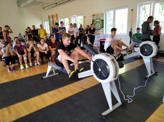 
                                                    Uczestnicy na Ergometrze wioślarskim
                                                