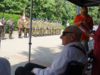 
                                                    Pan Fransiszek podczas oglądania uroczystości
                                                