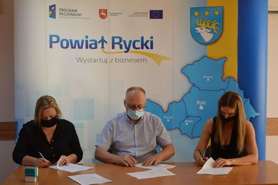 PODPISANIE UMOWY NA OPRACOWANIE DOKUMENTACJI PROJEKTOWEJ