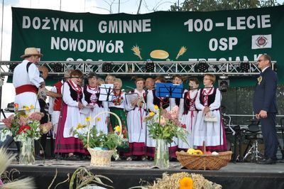 
                                                    Występy artystyczne
                                                