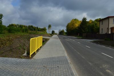 
                                                    Ulica i chodnik
                                                