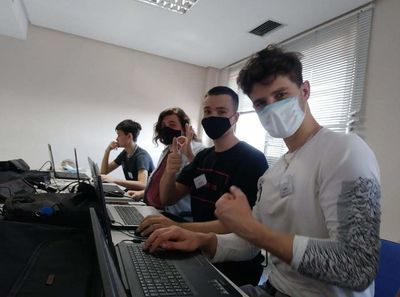 
                                                    Uczniowie Zespołu Szkół Zawodowych nr 1 w Dęblinie
                                                