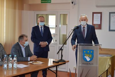 
                                                    Wręczenie promes dla Jednostek Samorządu Terytorialnego z Powiatu Ryckiego 
                                                