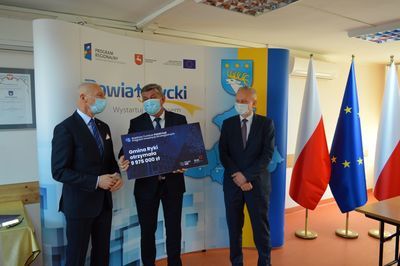 
                                                    Wręczenie promes dla Jednostek Samorządu Terytorialnego z Powiatu Ryckiego 
                                                