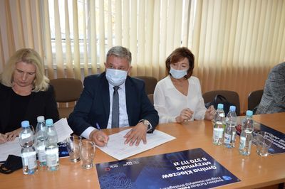 
                                                    Uczestnicy spotkania
                                                