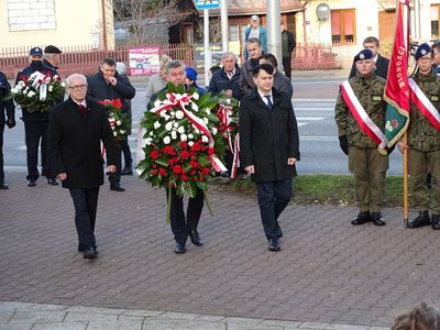 
                                                    Złożenie kwiatów
                                                