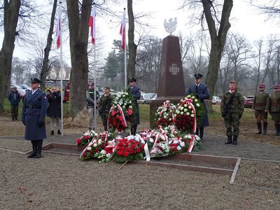 Odsłonięcie pomnika Żołnierzy AK WiN Placówki 44 Sobieszyn