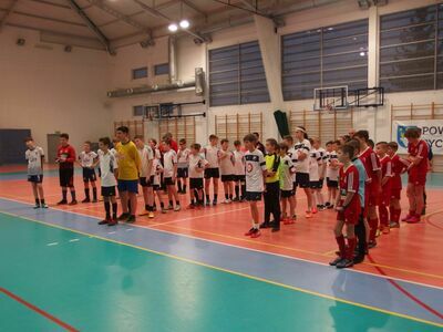 
                                                    Zdjęcia grupowe uczestników turnieju
                                                