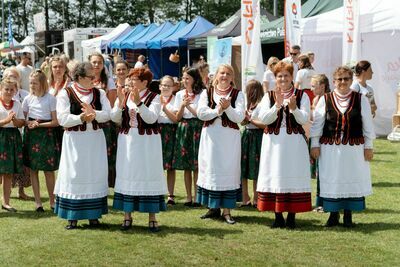 
                                                    Letni Festiwal Folkloru. Publiczność
                                                