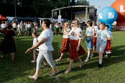 
                                                    Letni Festiwal Folkloru. Potańcówka
                                                