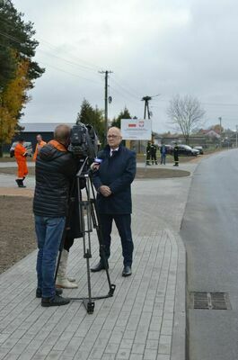
                                                    Uroczyste otwarcie drogi powiatowej nr 1422L w miejscowości Czernic w gminie Kłoczew
                                                