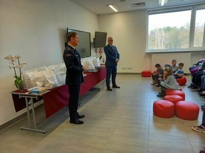 
                                                       SUKCESY UCZNIÓW w Ogólnopolskim Strażackim Konkursie Plastycznym
                                                